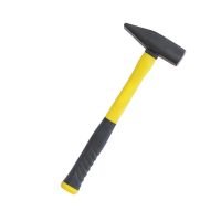 Yellow hammer with handle (Demo)